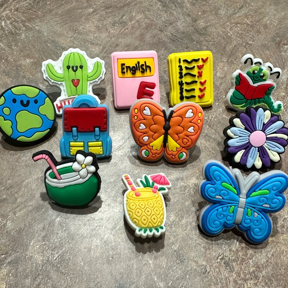 Collection of shoe charms (Crocs/Jibbitz style) 11 total